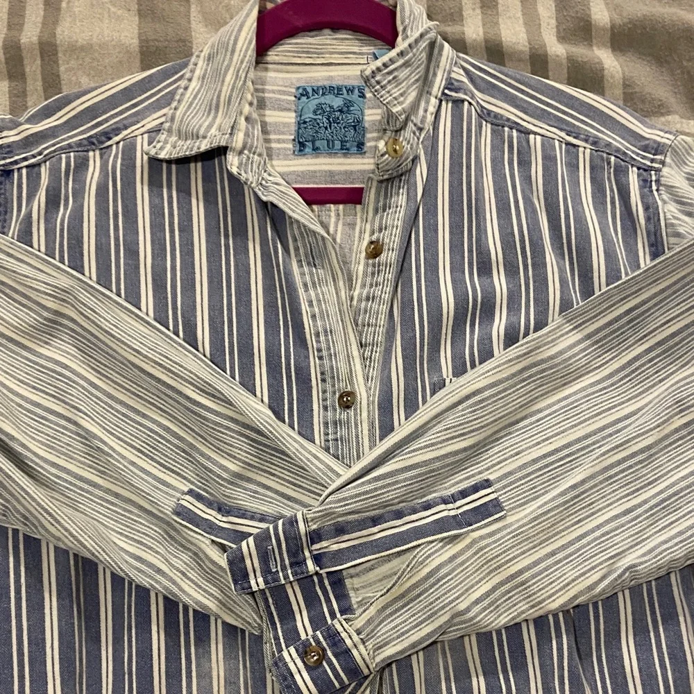 Casual Blue Striped Men's Button Down Shirt - Picture 3 of 4